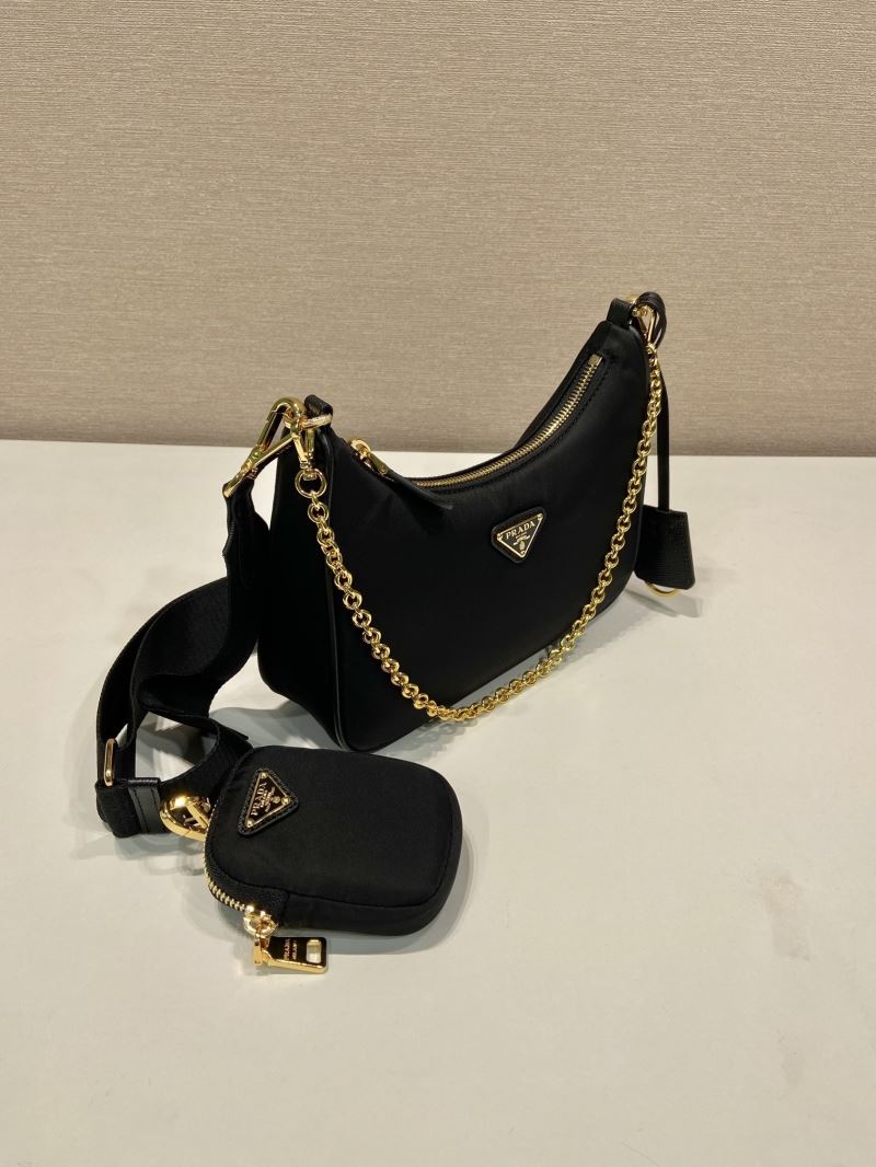 Pra*a waist chest packs